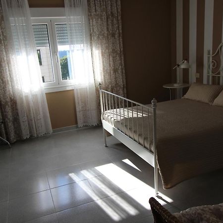 Apartamento Viviendas Uso Turístico Arzúa Habitación foto